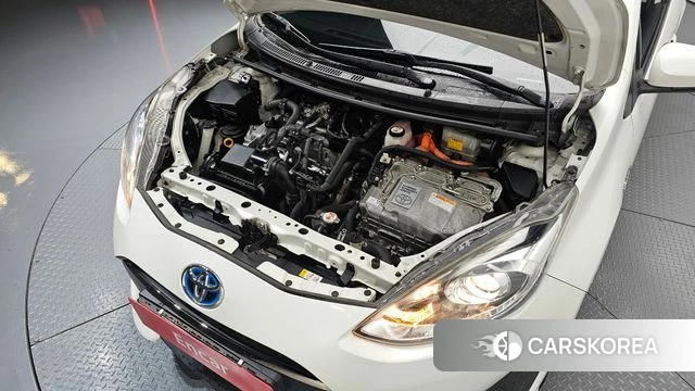 Toyota Prius C id 4491121 из Кореи 16