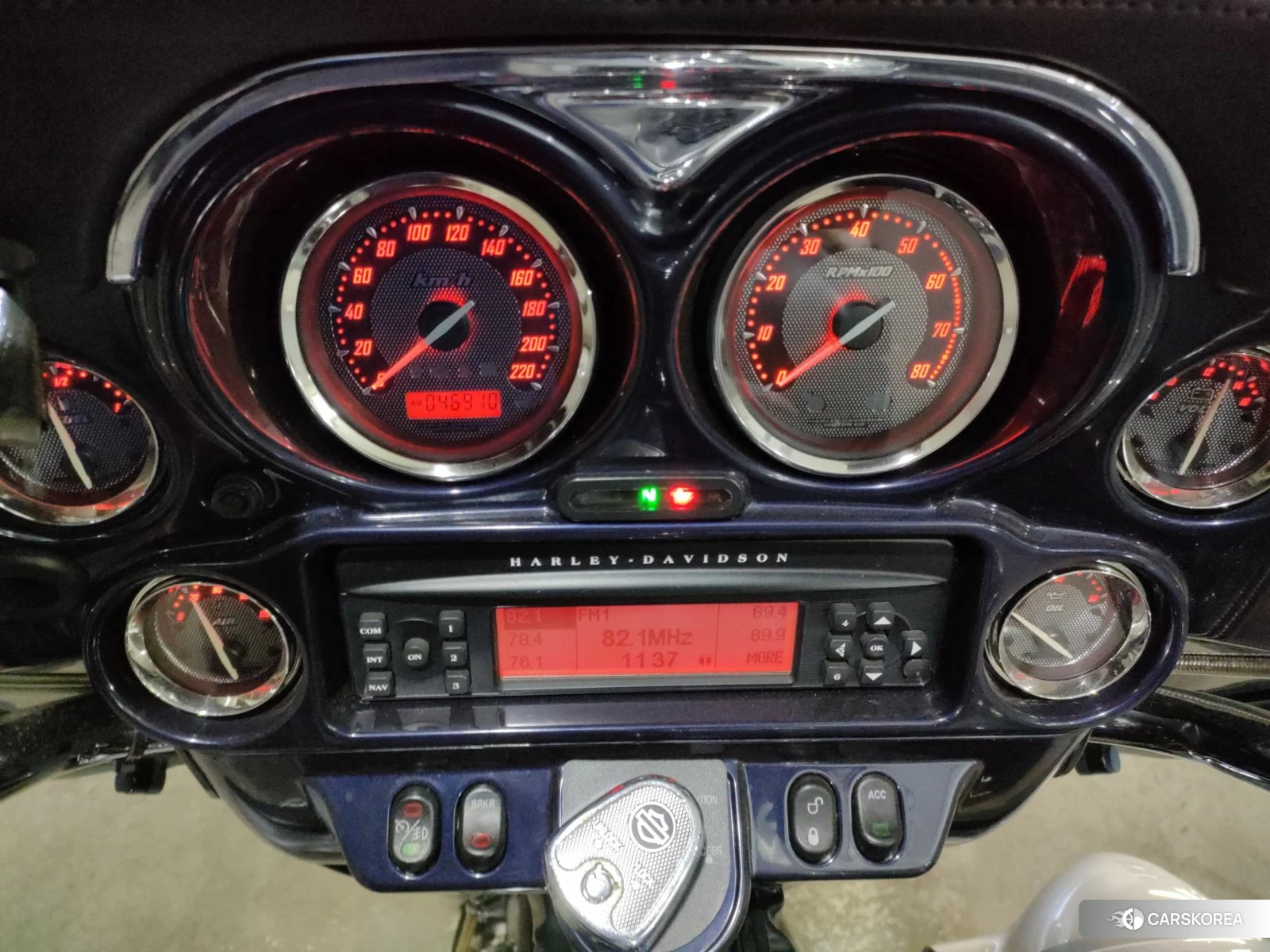 Harley-Davidson Electra Glide FLHTCUSE1800 CVO id 3947874 из Японии 6