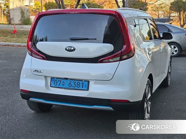 Kia Soul Booster EV id 3525650 из Кореи 16