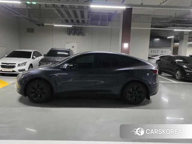 Tesla Model Y id 3739270 из Кореи 13