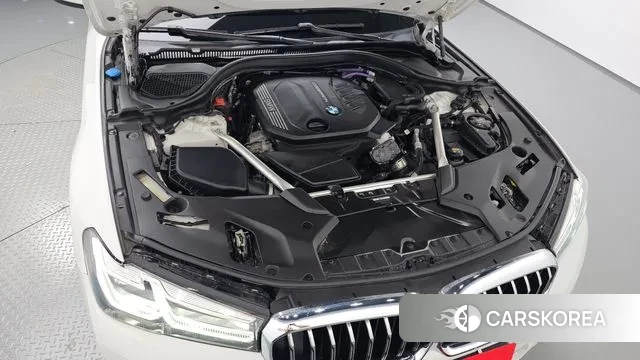 BMW 5 Series (G30) id 3012188 из Кореи 16