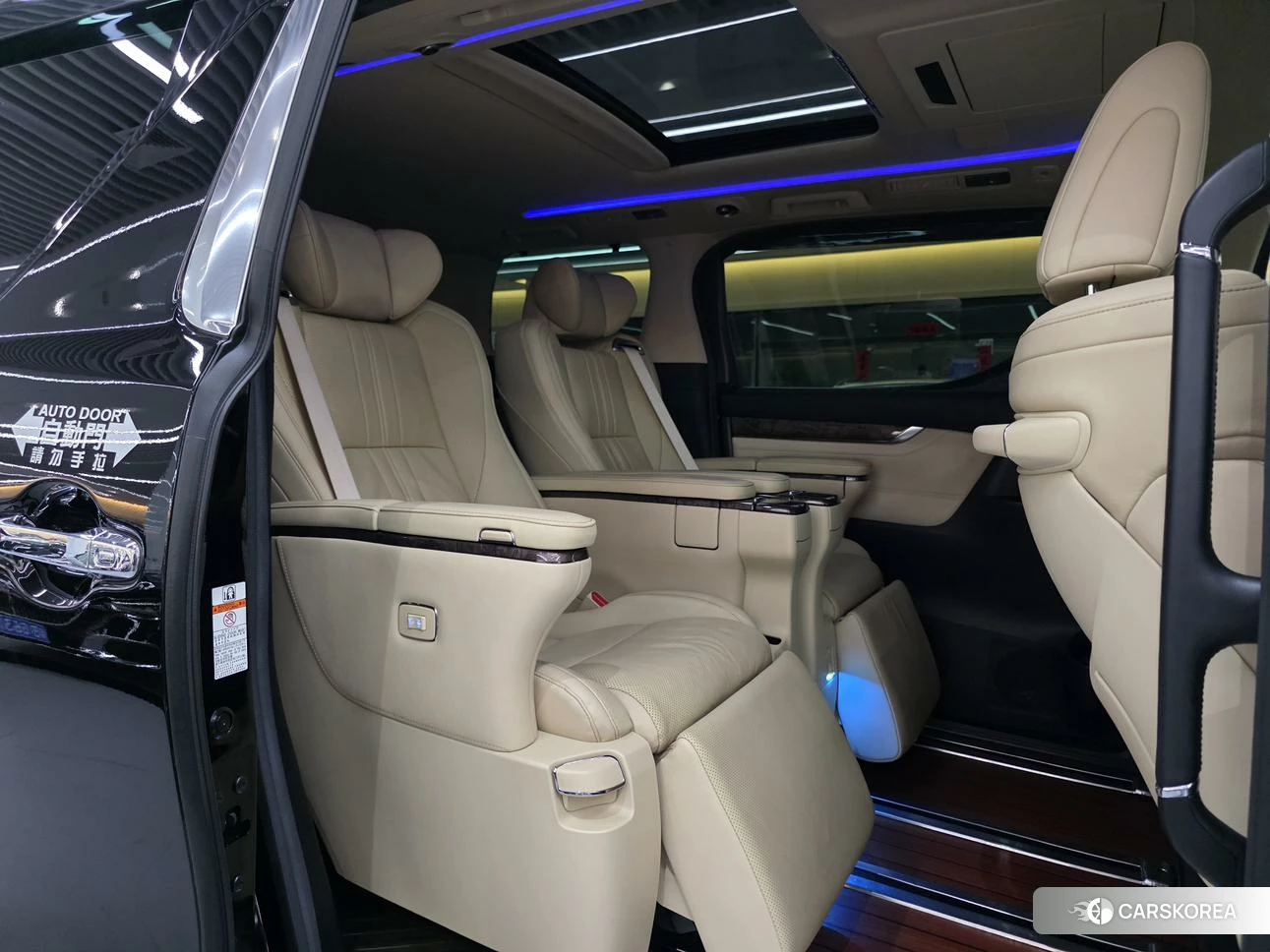 Toyota Wilfa id 4467411 из Китая 10