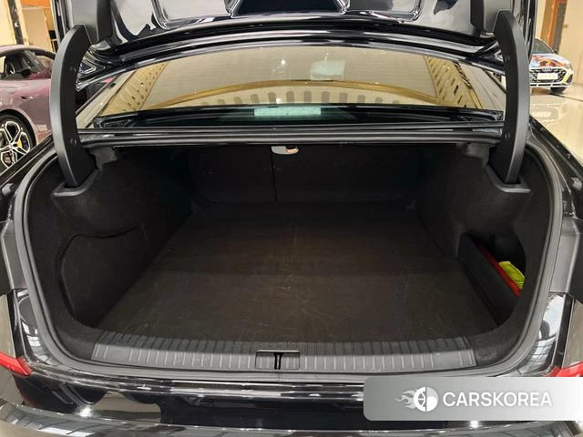 Volkswagen Passat PHEV id 4262053 из Китая 24