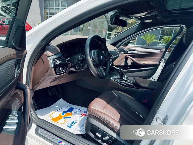 BMW 5 series PHEV id 4265791 из Китая 12