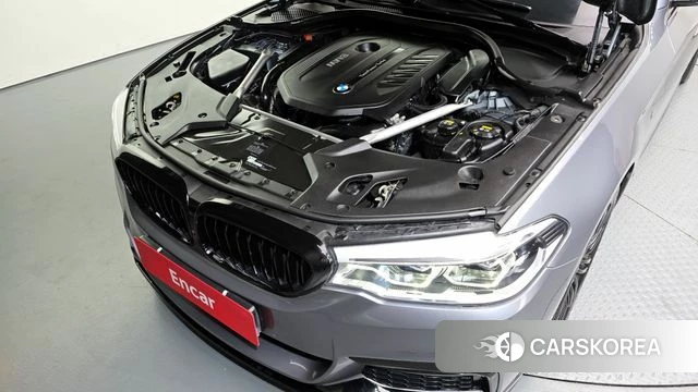 BMW 5 Series (G30) id 3942791 из Кореи 16