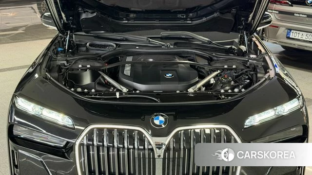 BMW 7 Series (G70) id 4206508 из Кореи 16