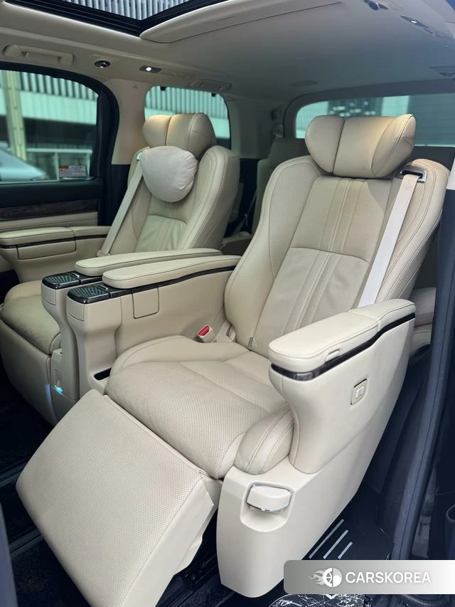 Toyota Elfa 2021 Черный из Китая, фото 6