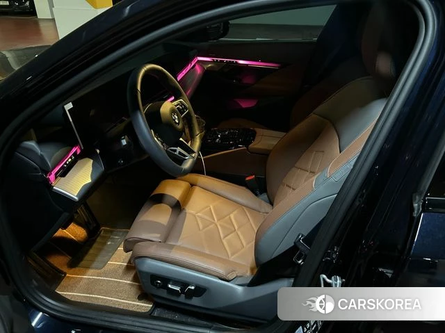 BMW 5 Series (G60) 2026 Черный из Кореи, фото 6