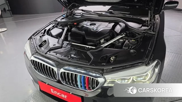 BMW 5 Series (G30) id 3434265 из Кореи 16