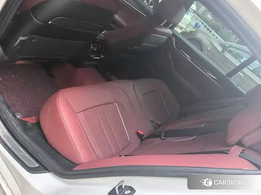 BMW 5 series 2023 Белый из Китая, фото 6