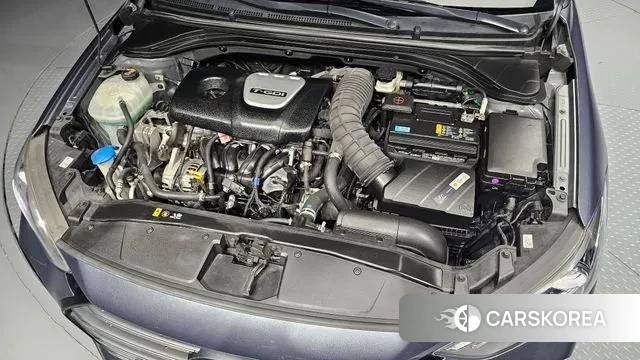 Hyundai Avante AD id 3275761 из Кореи 16