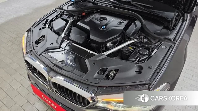 BMW 5 Series (G30) id 3407858 из Кореи 16