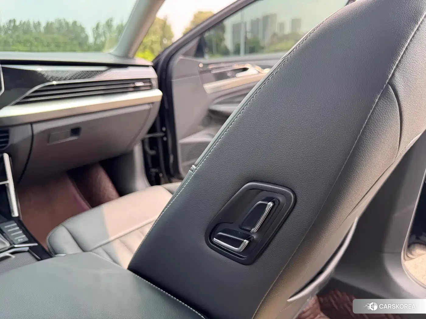 Volkswagen Passat id 4622277 из Китая 19