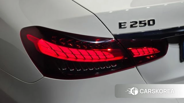 Mercedes-Benz E-Class W213 id 4495768 из Кореи 30
