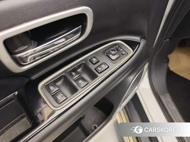Mitsubishi  Outlander id 4221388 из Китая 31