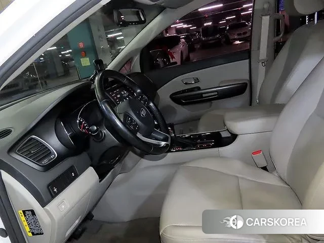 Kia The New Carnival id 3510018 из Кореи 16