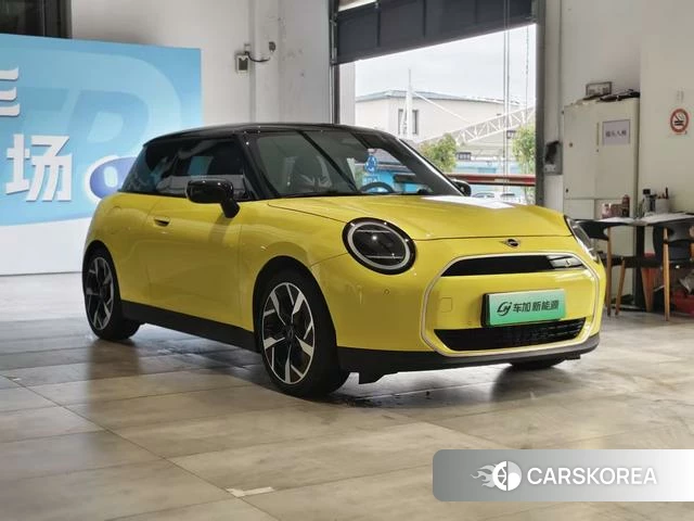 MINI Electric COOPER 2025 Желтый из Китая, фото 6