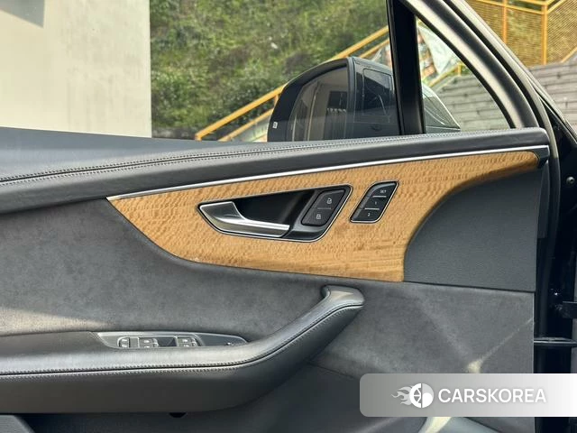 Audi Q7 id 4258862 из Китая 28