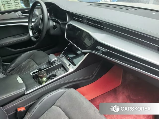 Audi A7L 2024 Серебристо-серый из Китая, фото 6