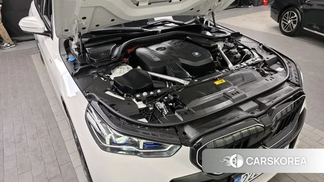 BMW 5 Series (G60) id 3538413 из Кореи 16