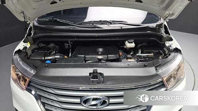 Hyundai The New Grand Starex id 4338771 из Кореи 16