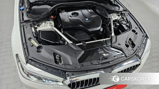 BMW 5 Series (G30) id 4483294 из Кореи 30