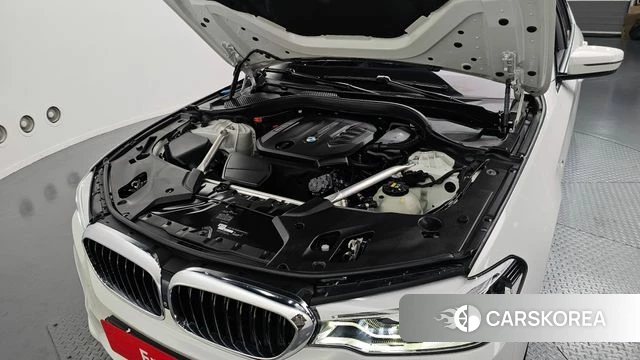 BMW 5 Series (G30) id 4310458 из Кореи 27
