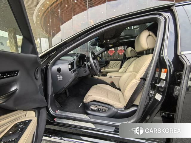 Lexus LS id 4262362 из Китая 13
