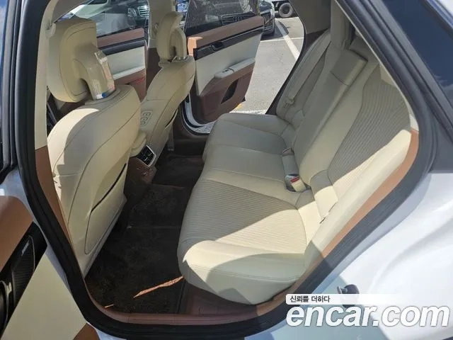 Hyundai Grandeur Hybrid (GN7) id 2878589 из Кореи 12