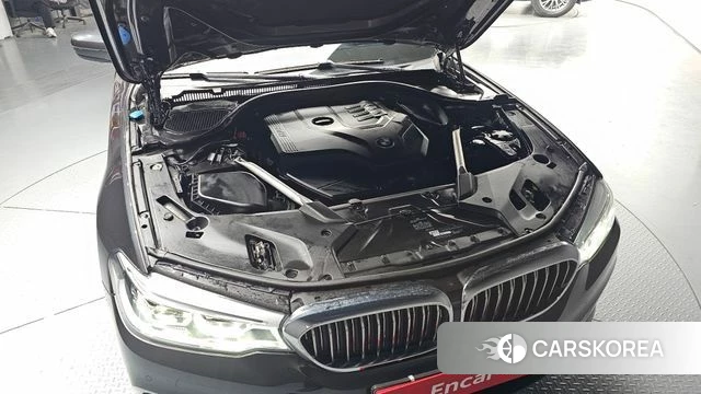 BMW 5 Series (G30) id 3852990 из Кореи 16