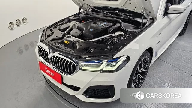 BMW 5 Series (G30) id 3639341 из Кореи 16