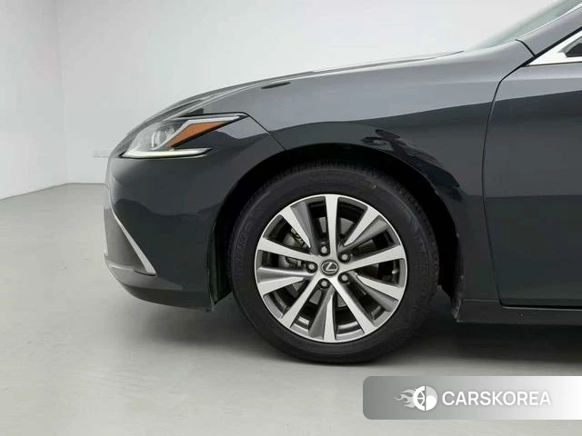 Lexus ES id 4222310 из Китая 14