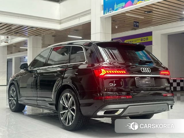 Audi Q7 id 4275628 из Китая 10
