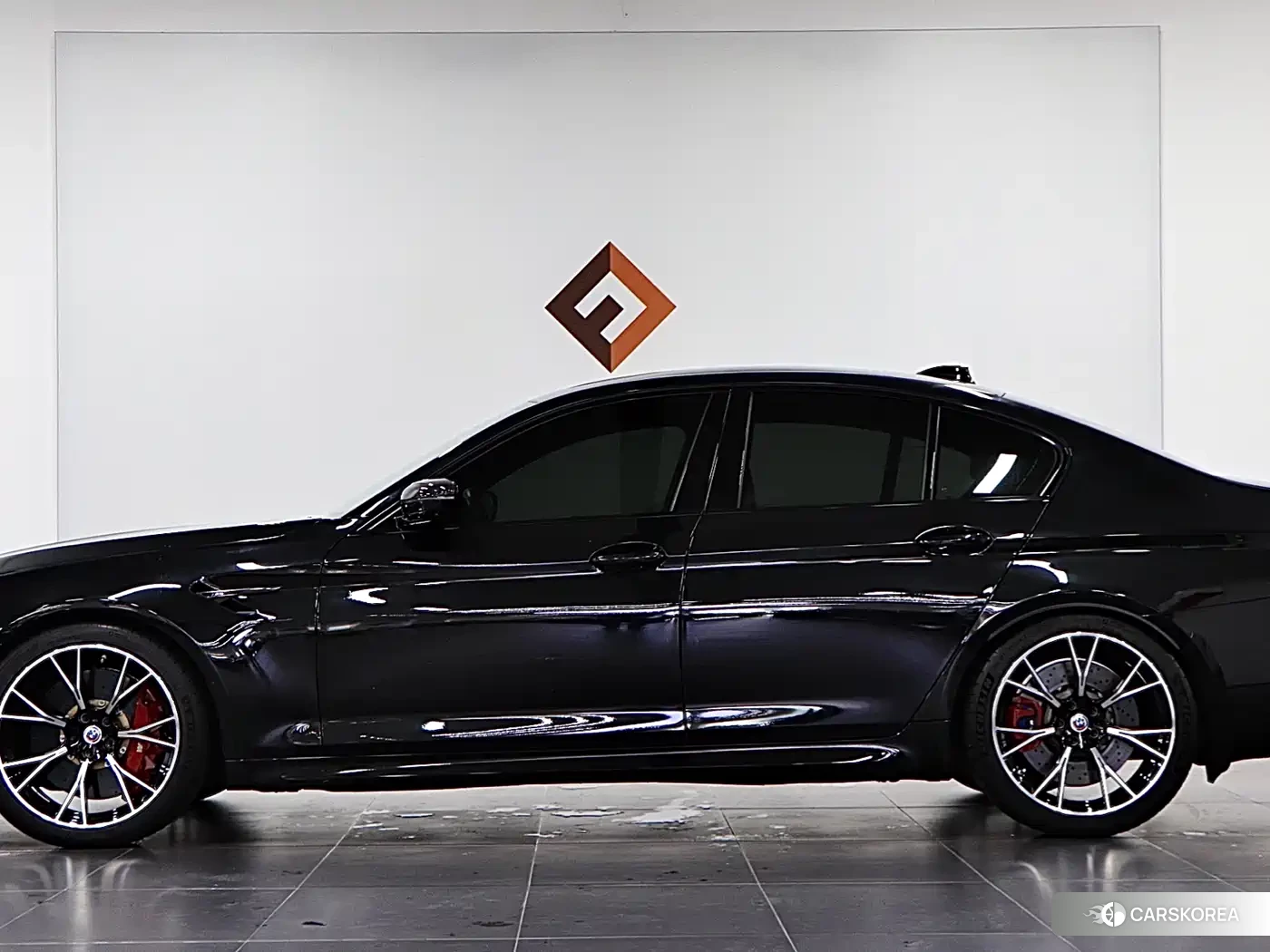 BMW M5 id 4559623 из Китая 18
