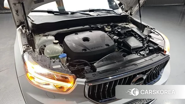 Volvo XC40 id 3055117 из Кореи 16