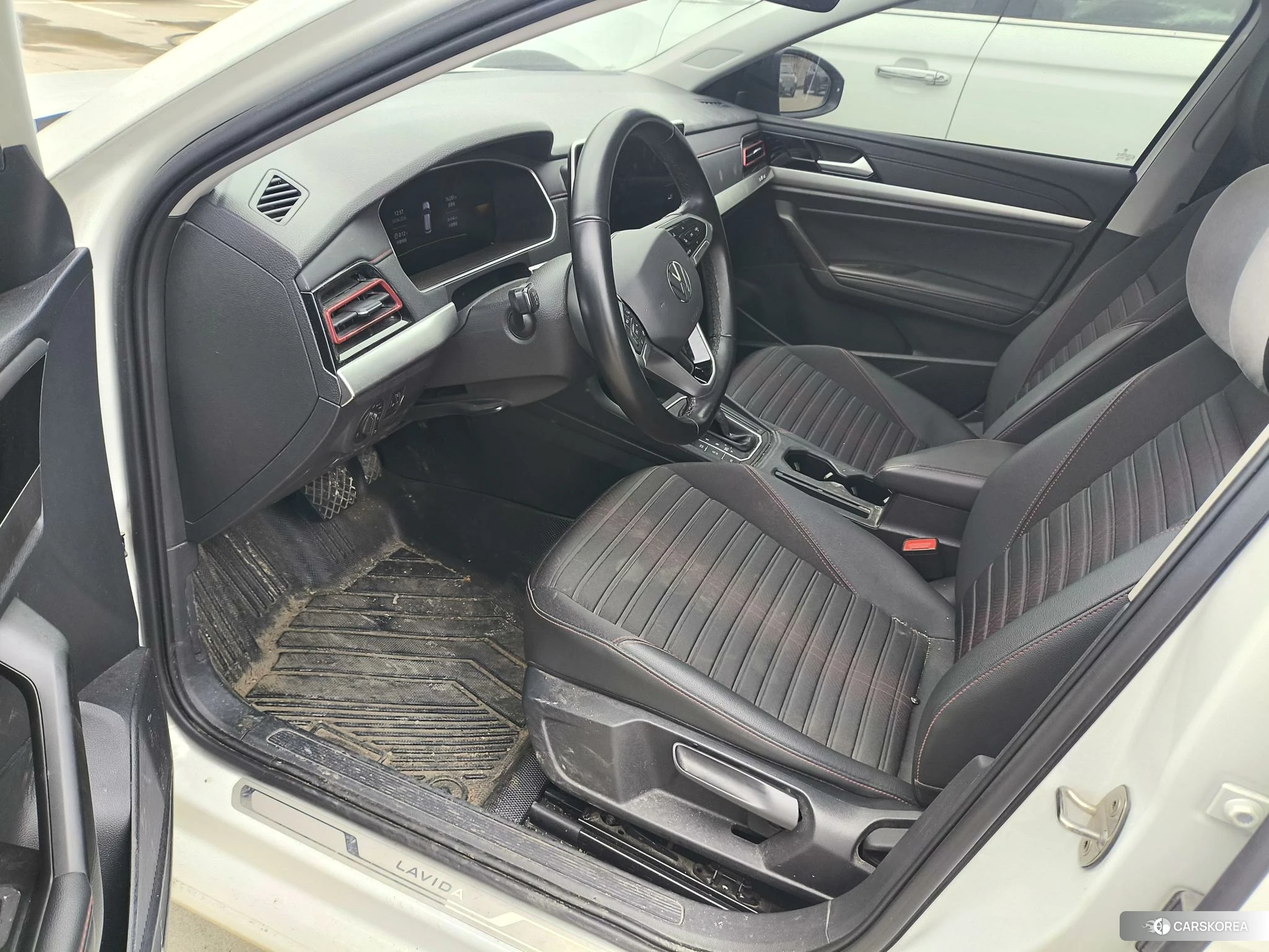 Volkswagen Lavida id 4407380 из Китая 8