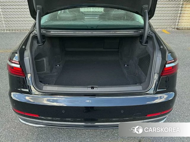 Audi A8 id 4260179 из Китая 12