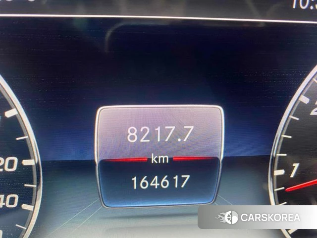 Mercedes-Benz E-Class W213 2020 Серебристо-серый из Кореи, фото 6