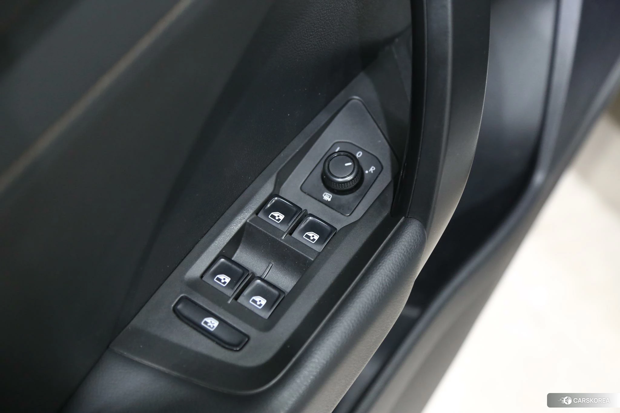 Volkswagen Tuyue id 4493107 из Китая 20
