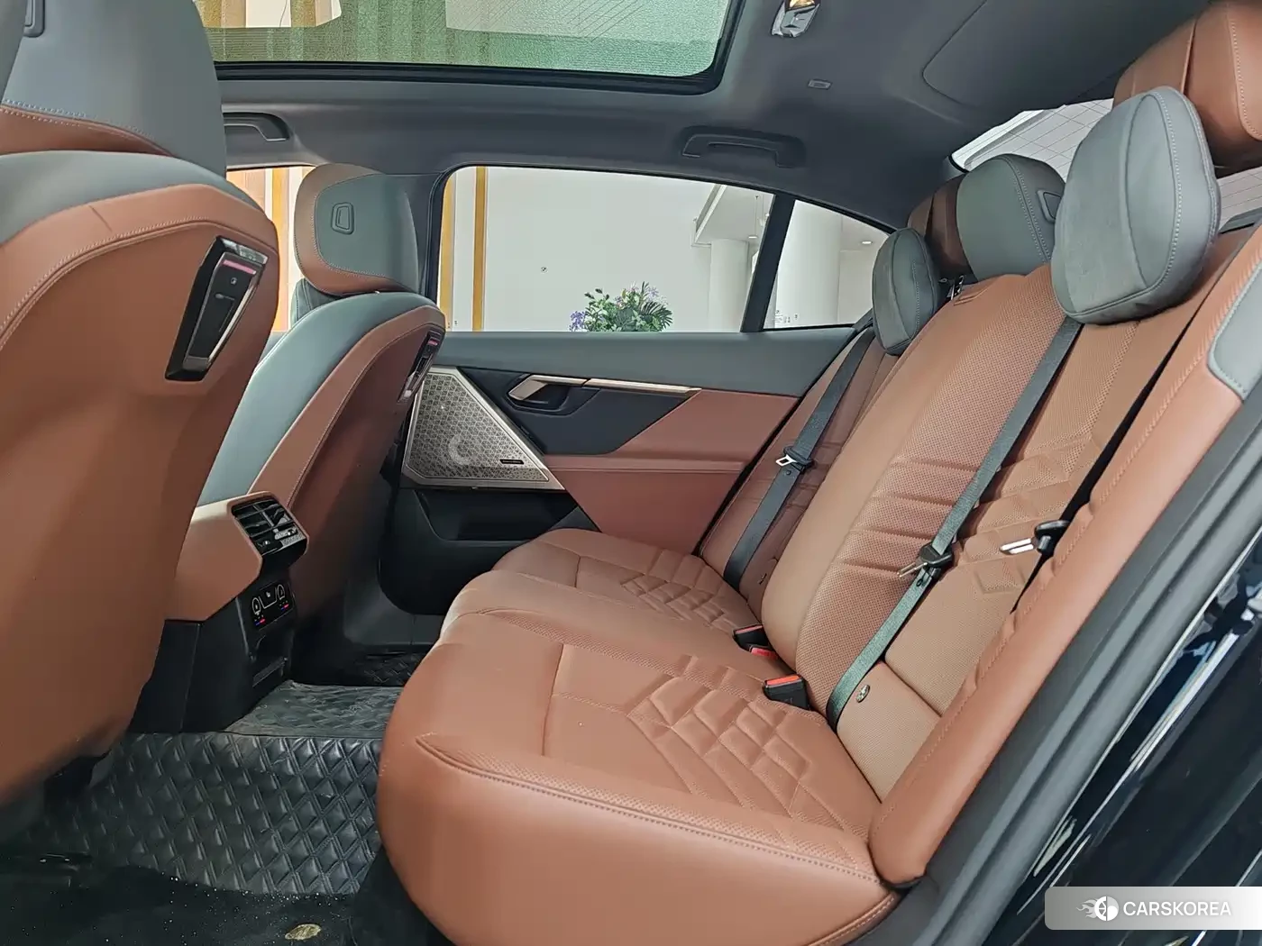 BMW 5 series id 4685945 из Китая 12