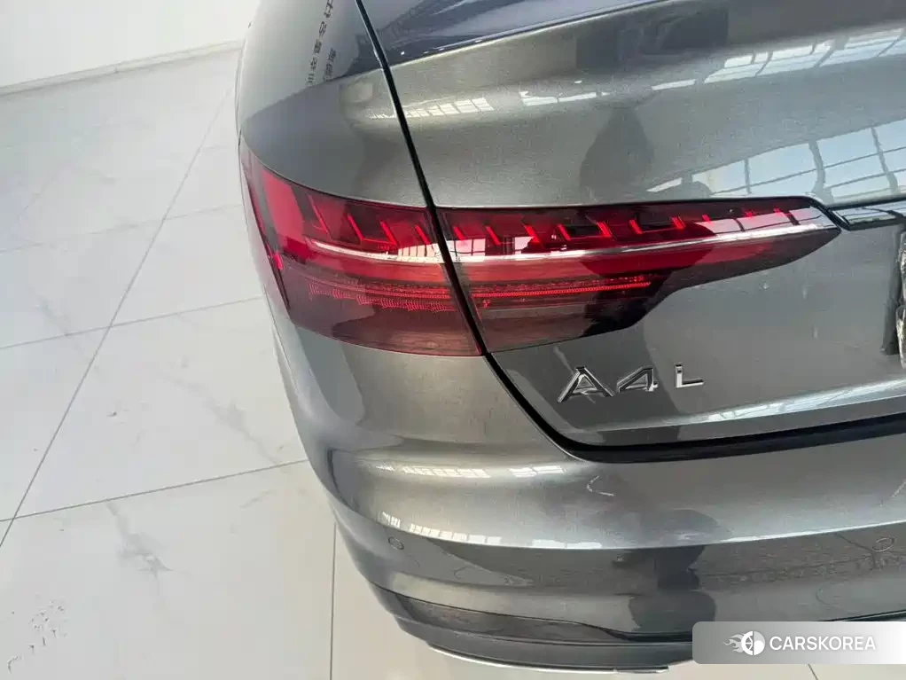 Audi A4L id 4679497 из Китая 13