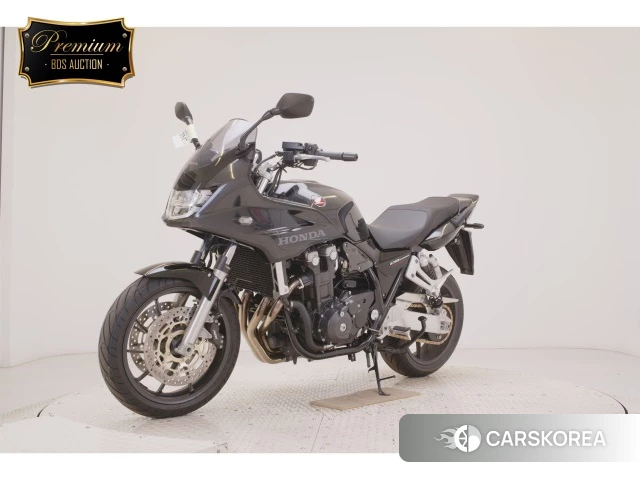 Проданный Honda CB1300SF BOLDOR 2025 из Японии, фото 4