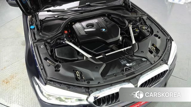 BMW 5 Series (G30) id 4363083 из Кореи 16