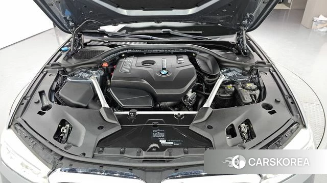 BMW 5 Series (G30) id 4410794 из Кореи 28