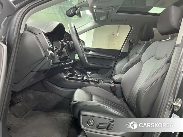 Audi Q5L id 3908148 из Китая 22
