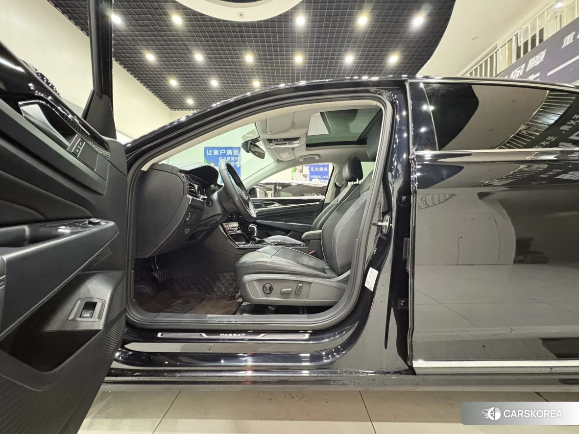 Volkswagen Passat id 4421046 из Китая 16