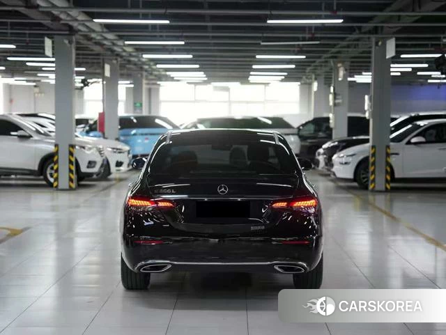 Mercedes-Benz E-class 2022 Черный из Китая, фото 6