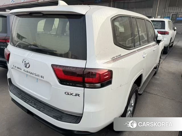 Toyota Land Cruiser (imported) 2026 Белый из Китая, фото 6