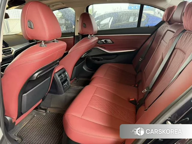 BMW 3 series 2022 Черный из Китая, фото 6