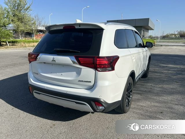 Mitsubishi  Outlander id 4212535 из Китая 11